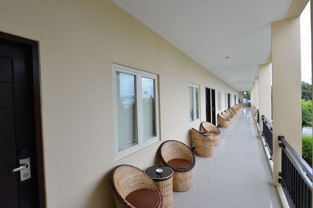 Amazing Beach Resort - Palu 13/26