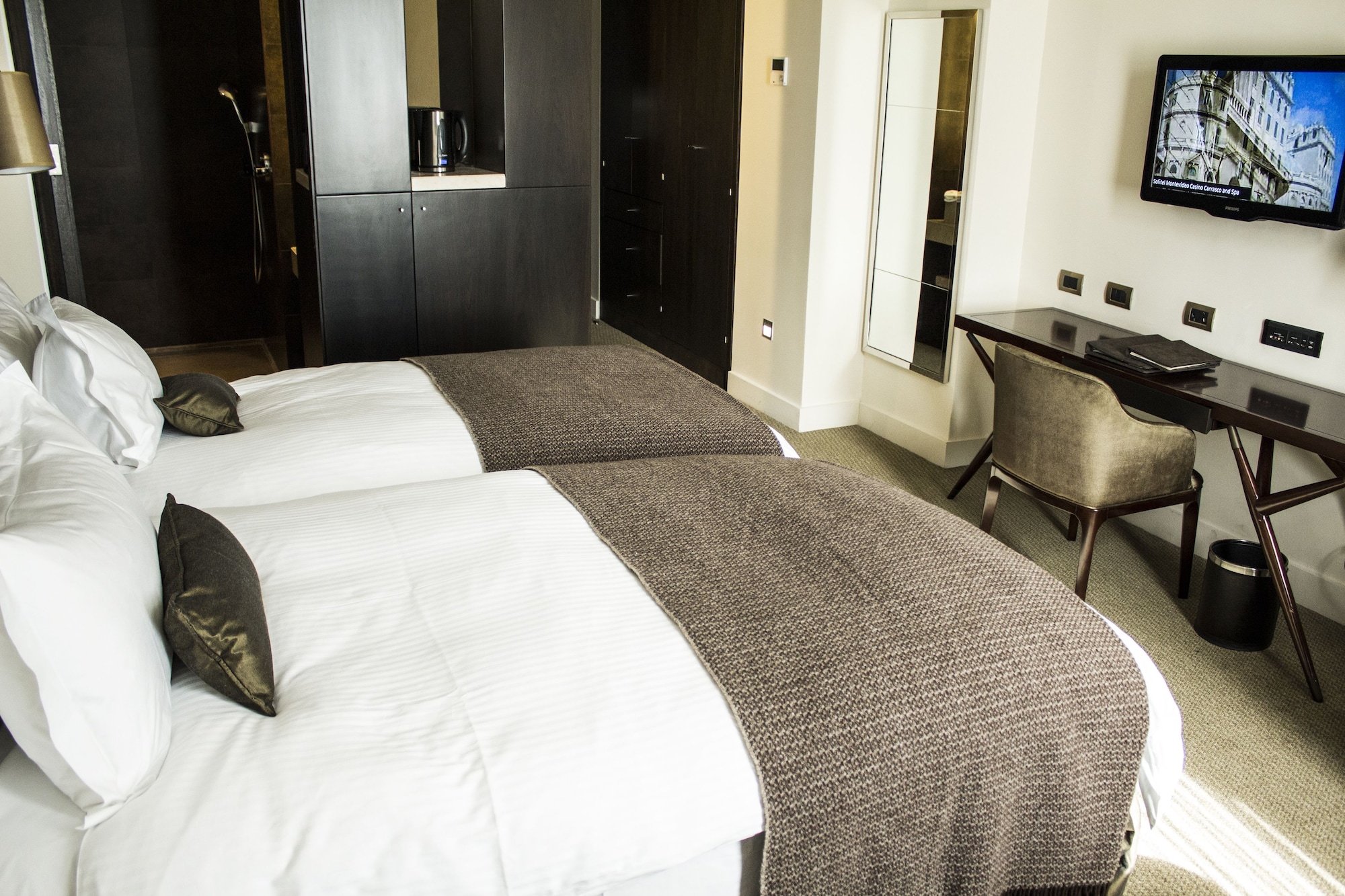rooms