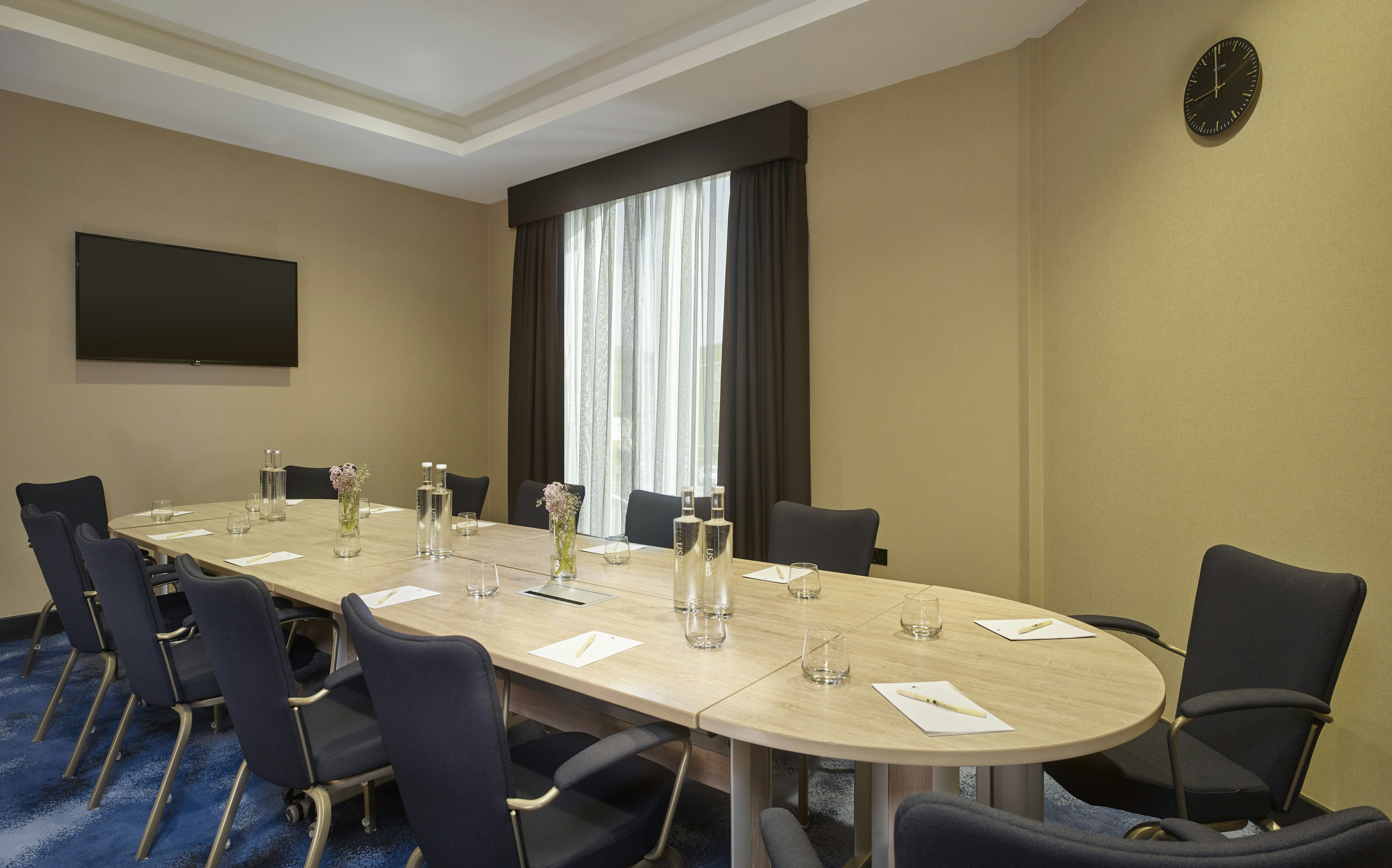 Doubletree By Hilton Hull 53/68
