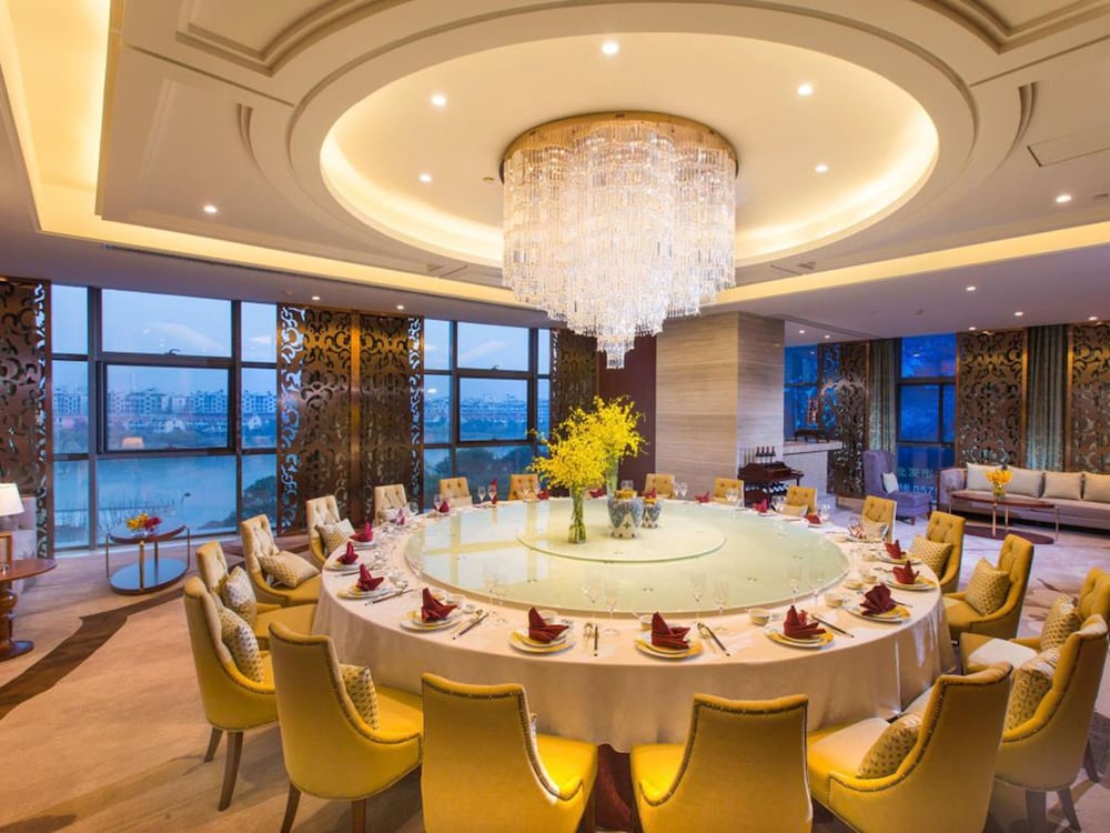 Yiwu Shangcheng Hotel 35/50
