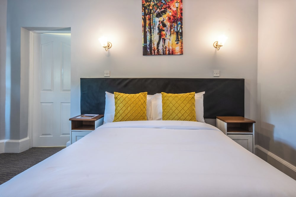 Best Western The Plough Hotel 18/50