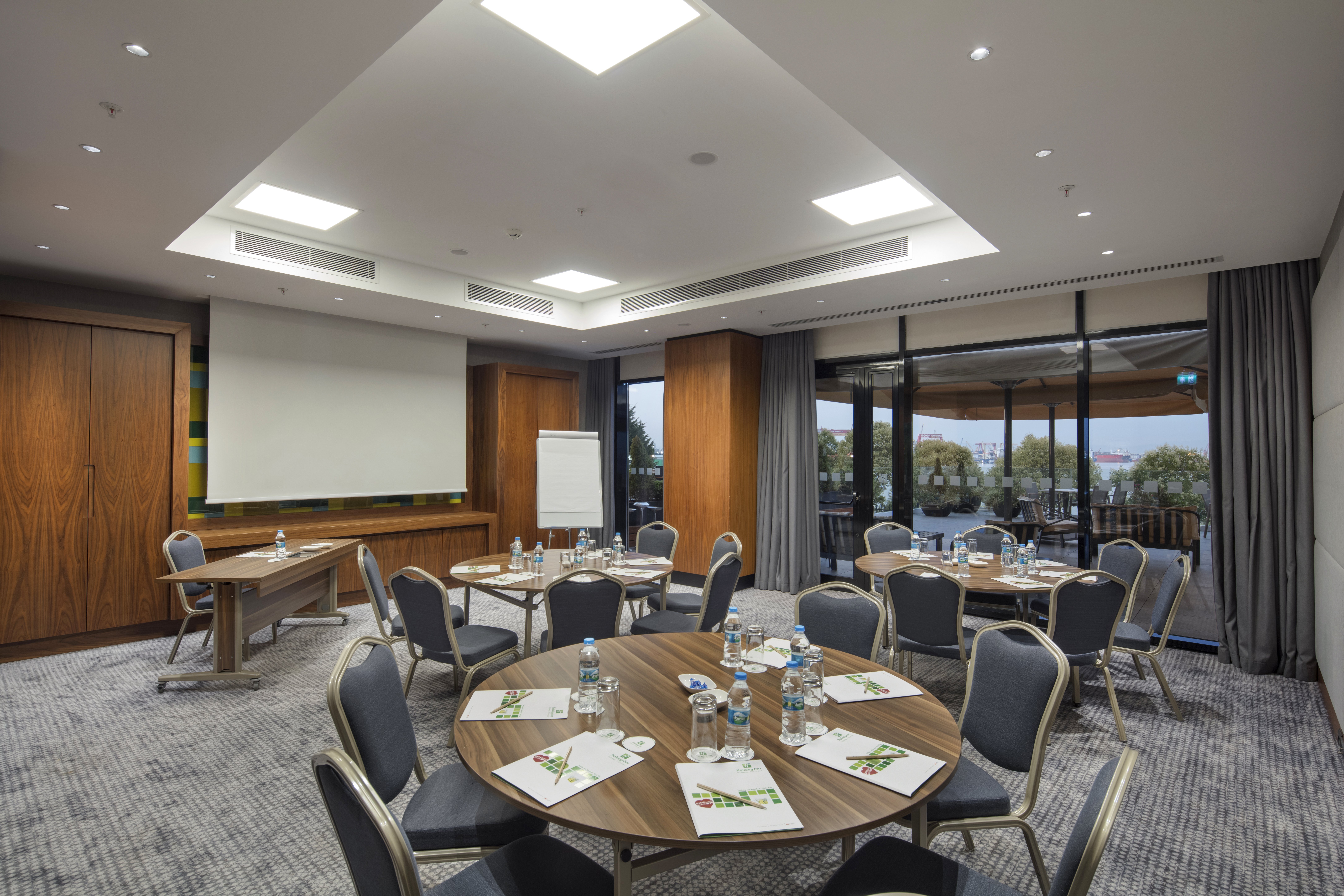 Holiday Inn ISTANBUL - TUZLA BAY 64/69