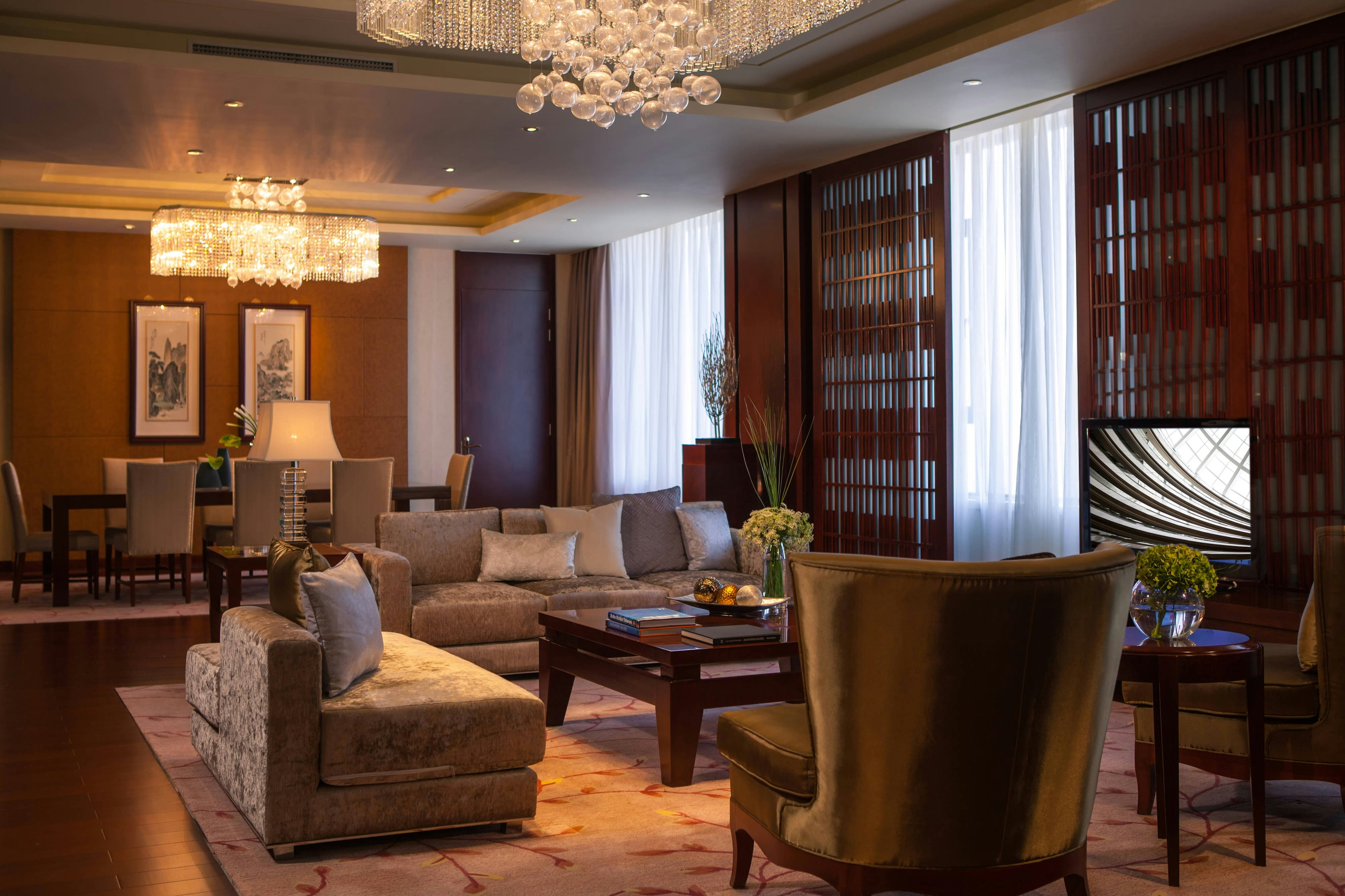Renaissance Tianjin Lakeview Hotel 12/28