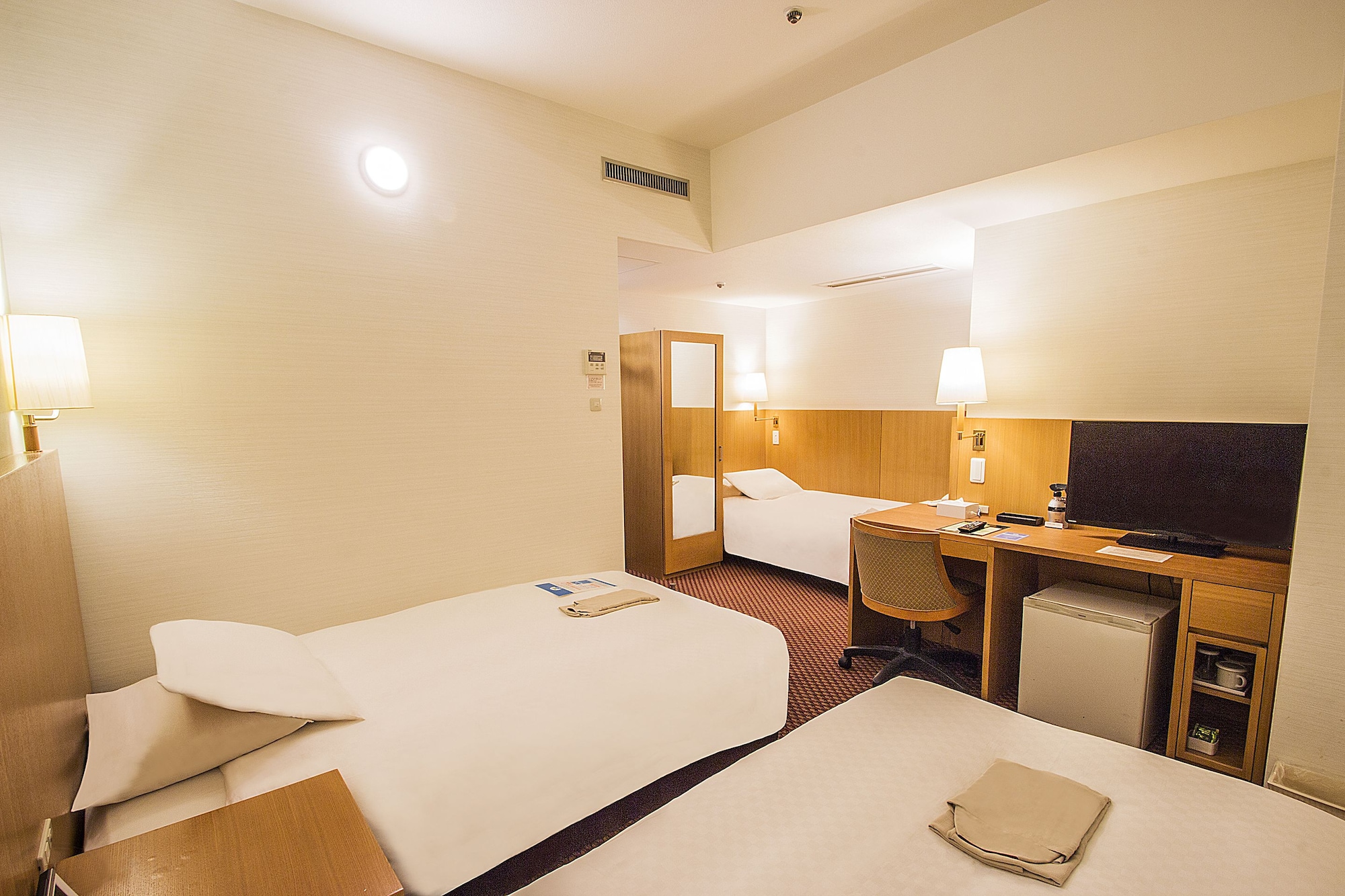 Triple Room