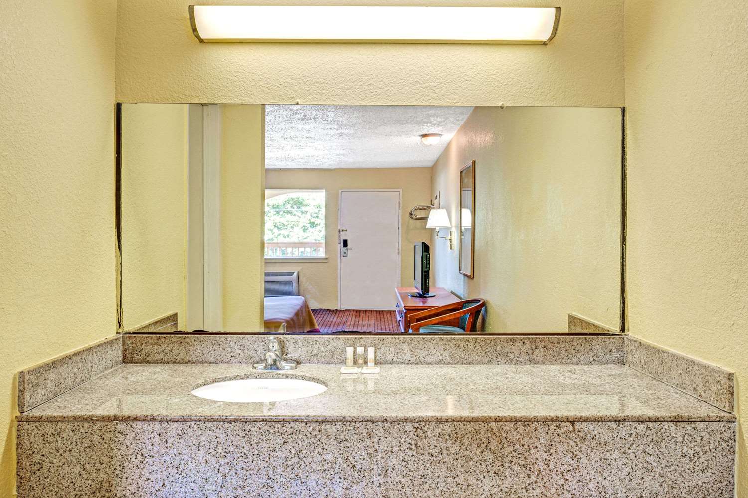 Days Inn by Wyndham Chesapeake 45/45