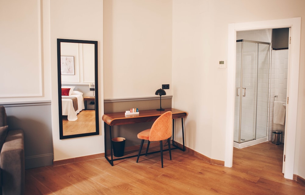 Alcazaba Premium Hostel 9/50