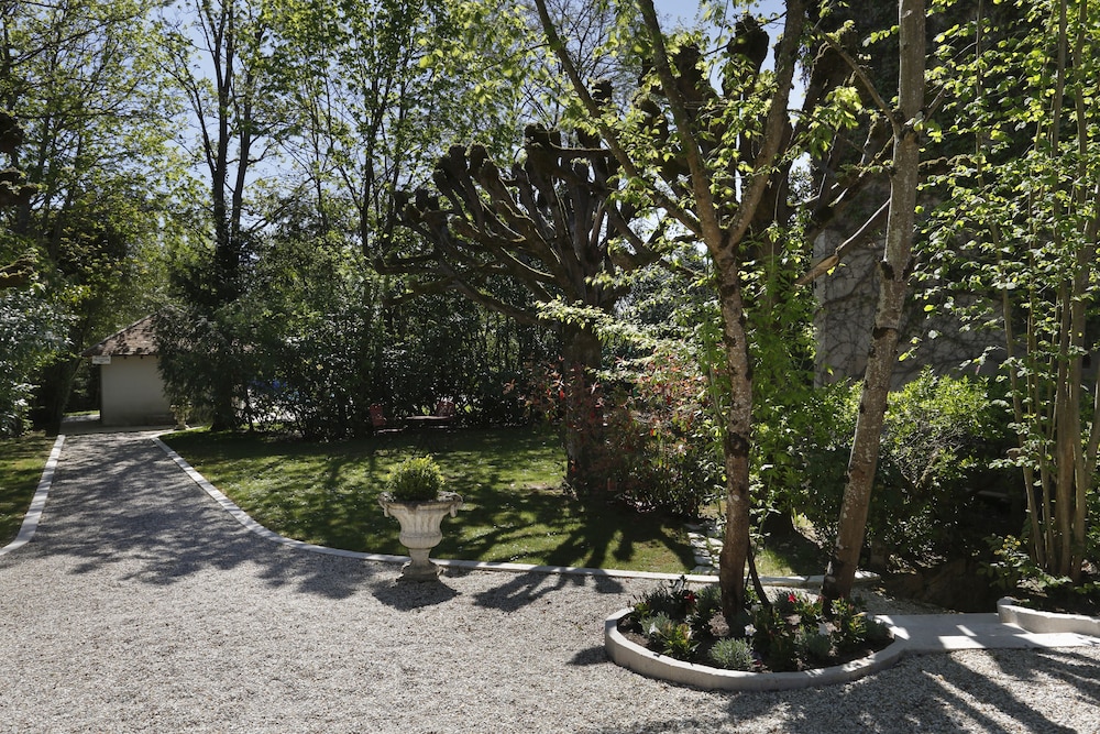 Relais Du Silence Auberge Du Bon Laboureur 42/54