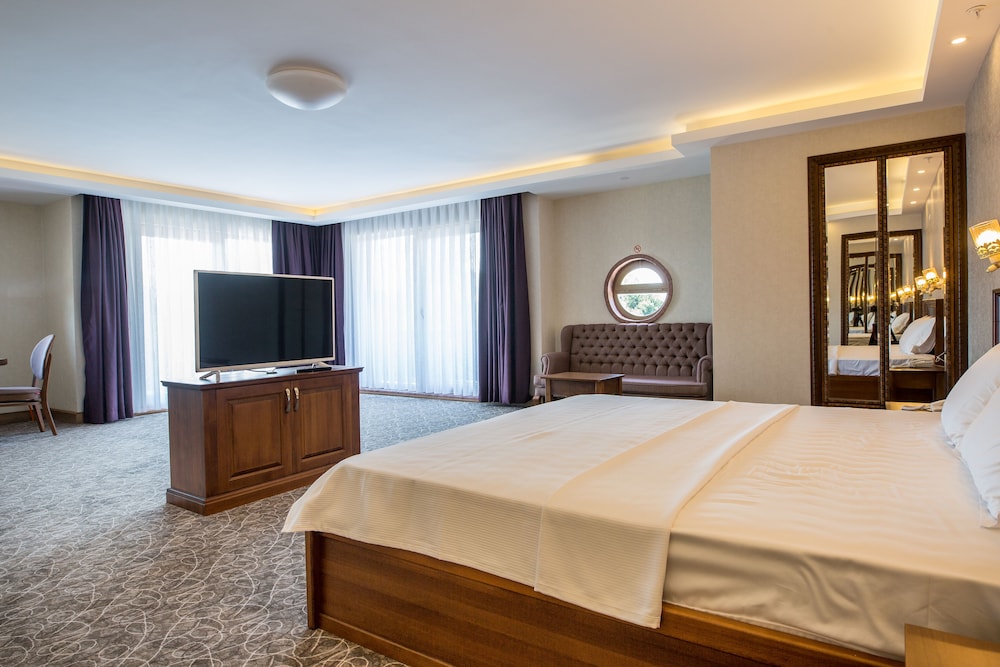 LANAI, DELUXE, SUITE