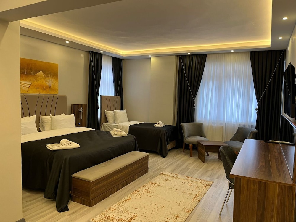Grand Krone Hotel 16/41