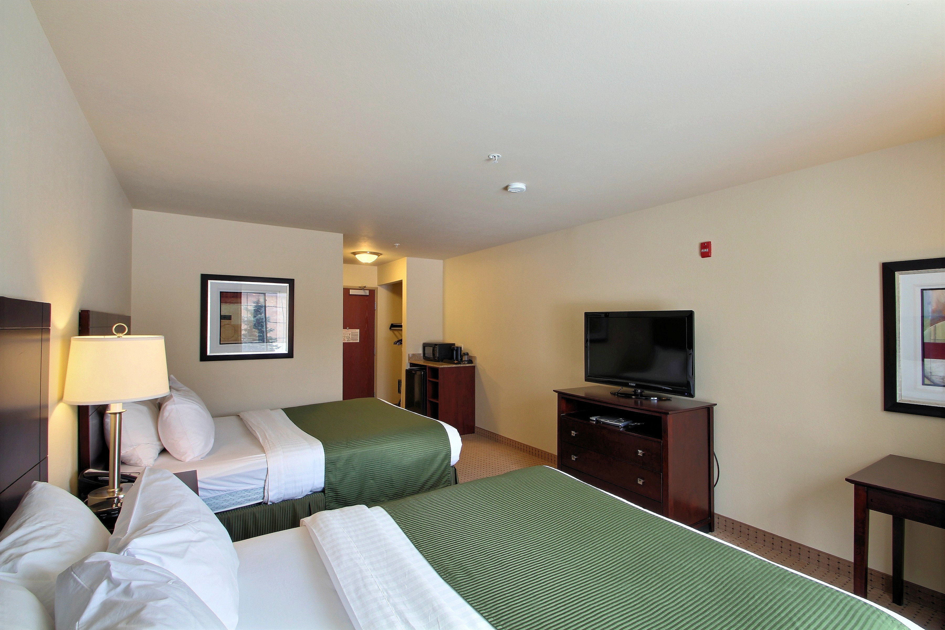 Cobblestone Inn & Suites -- Brillion, WI 16/40