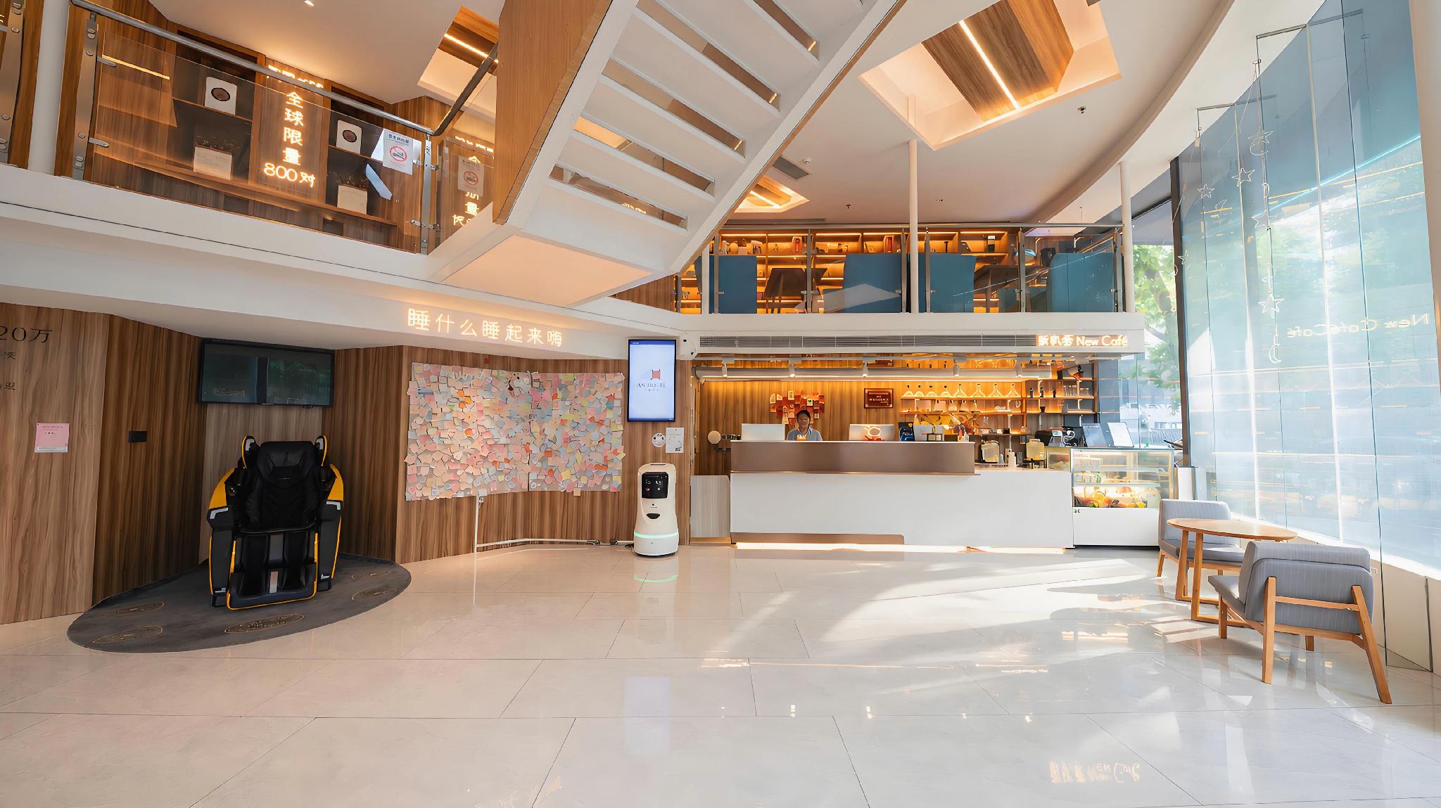 Shenzhen U Enjoy Hotel (Luohu Port Xiangxicun Subway Station) 5/38