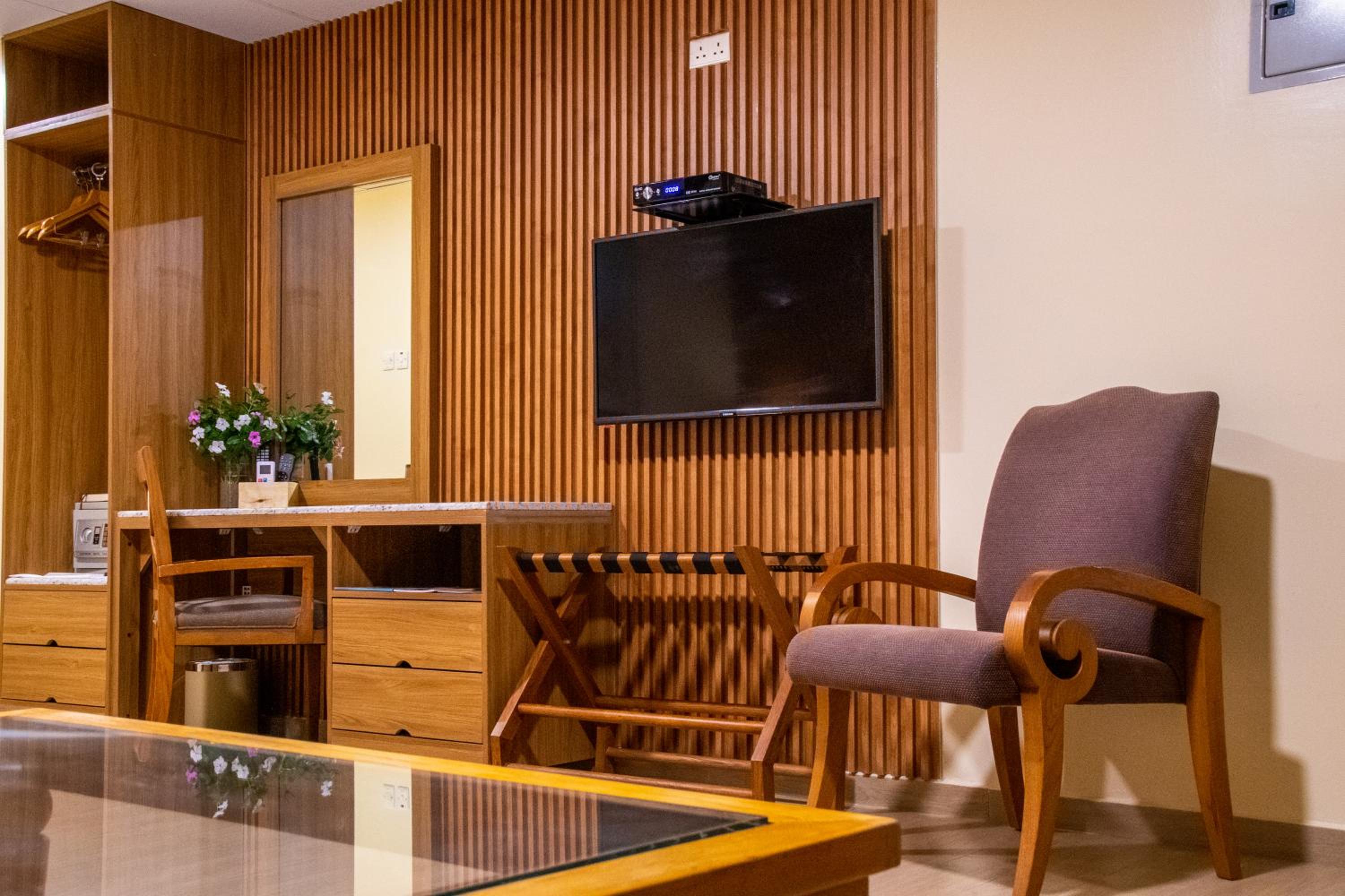 Sandy Beach Hotel Resort 45/55