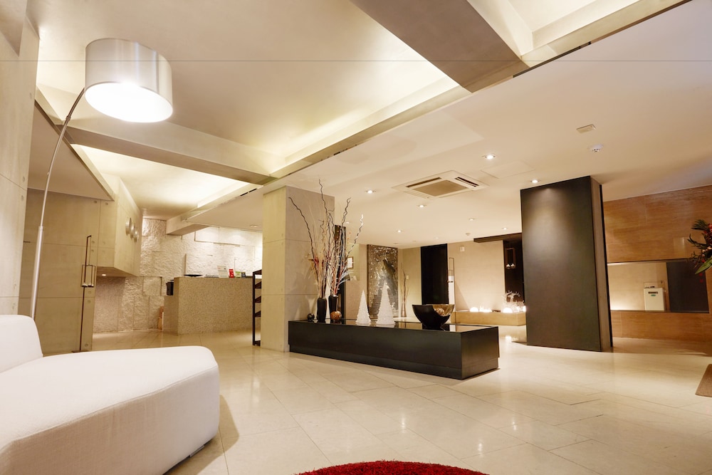 Tria Hotel 18/62