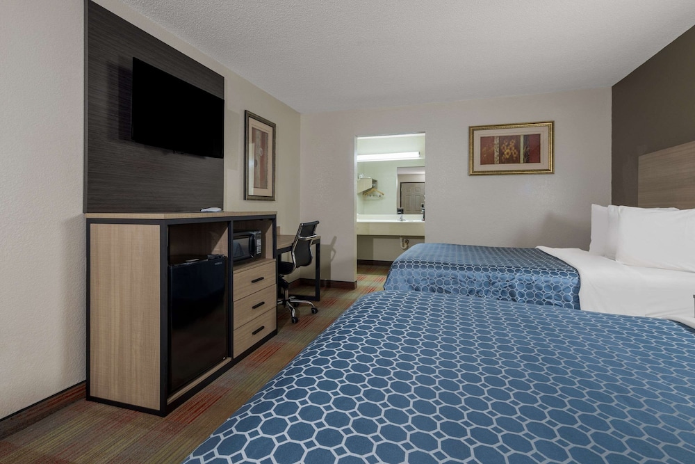 غرفة قياسية بسريرين مزدوجين، Rodeway Inn Ardmore I-65 7/10