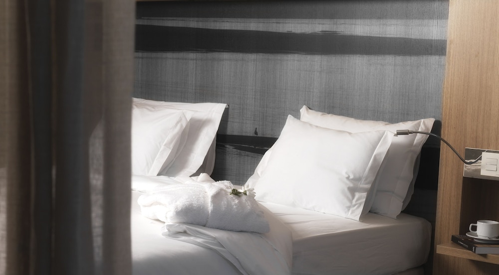 Agua Hotels Riverside 19/49