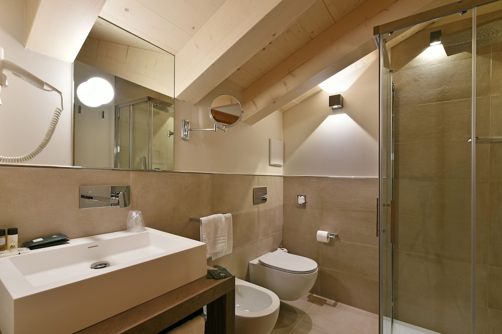 Dolomeet Boutique Hotel 42/50