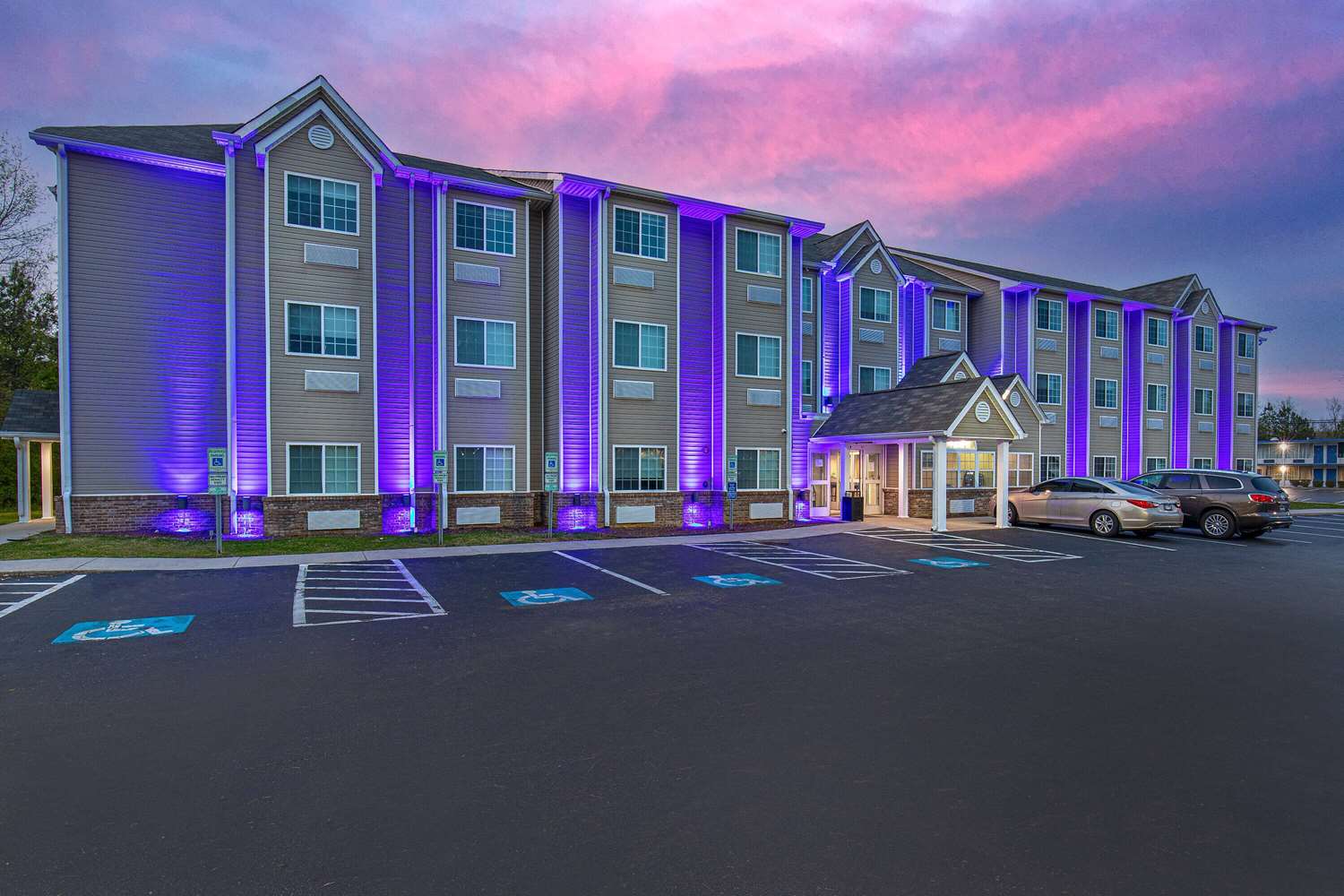 Microtel Inn & Suites by Wyndham Manchester 26/30
