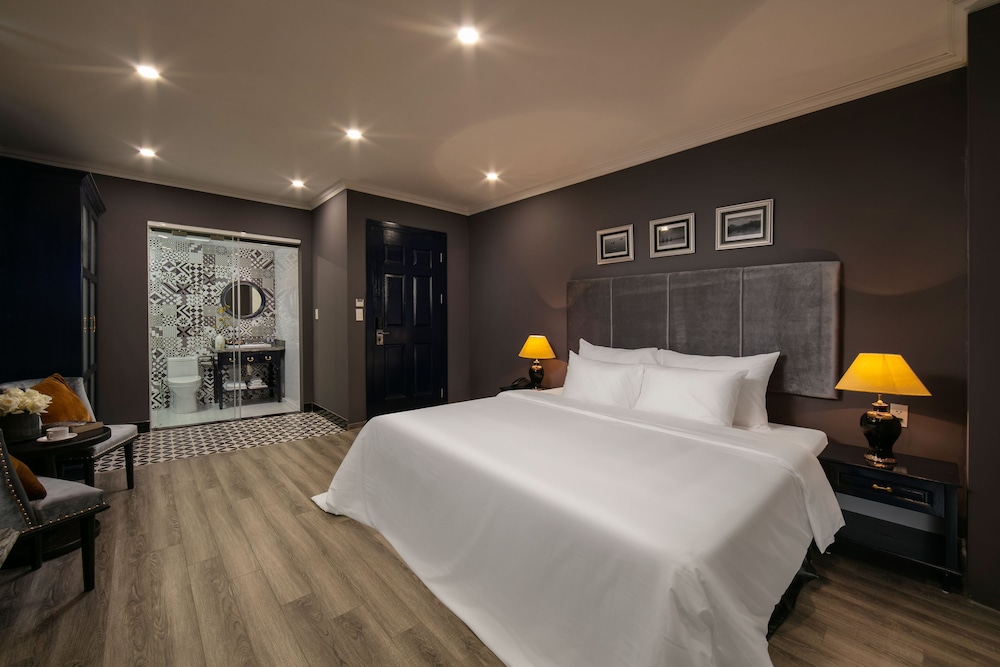 EXECUTIVE, DOUBLE BED