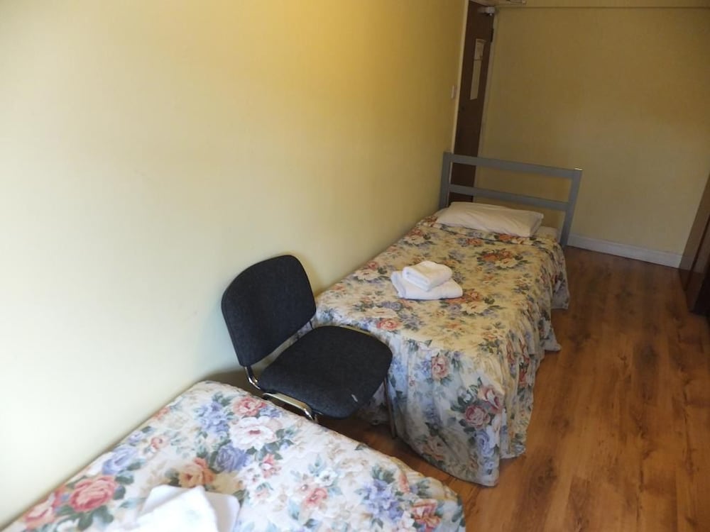 Gresham Hotel 30/50