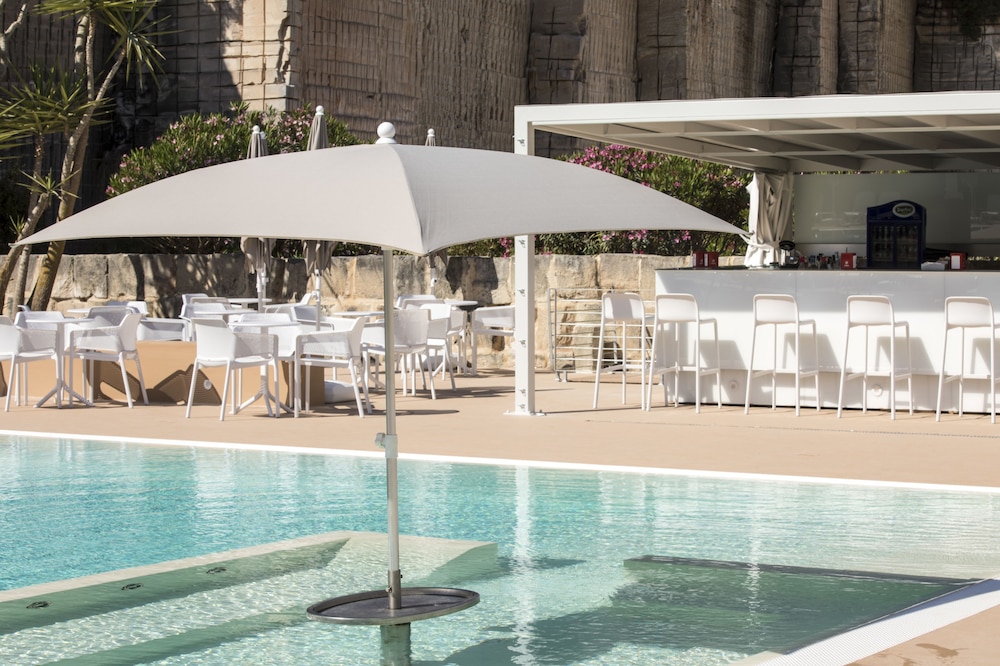 CAVE BIANCHE HOTEL 43/45