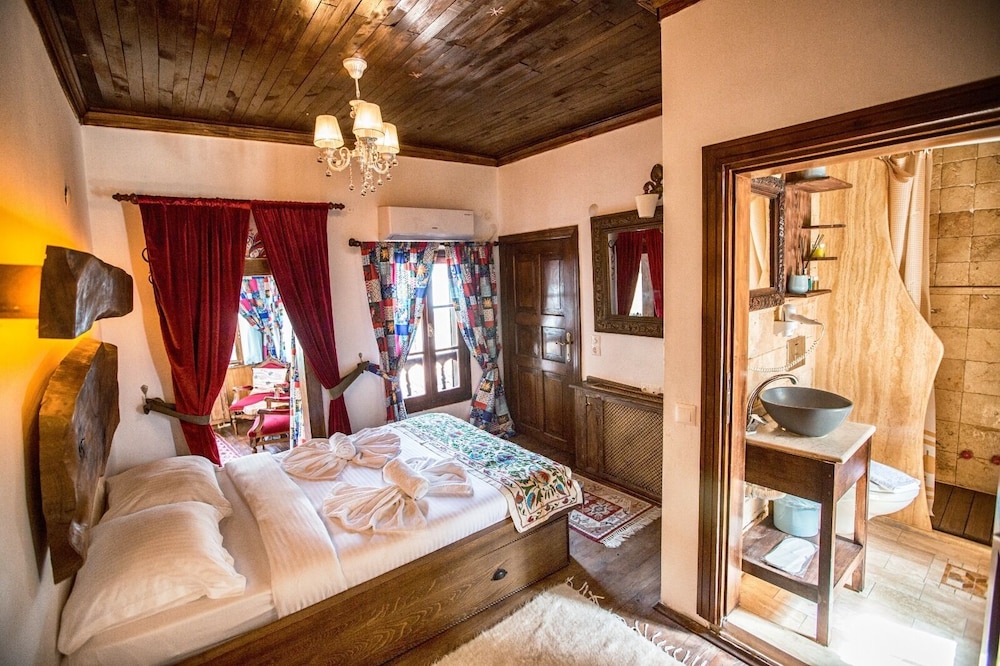 Chez Rumi Butik Otel 5/50
