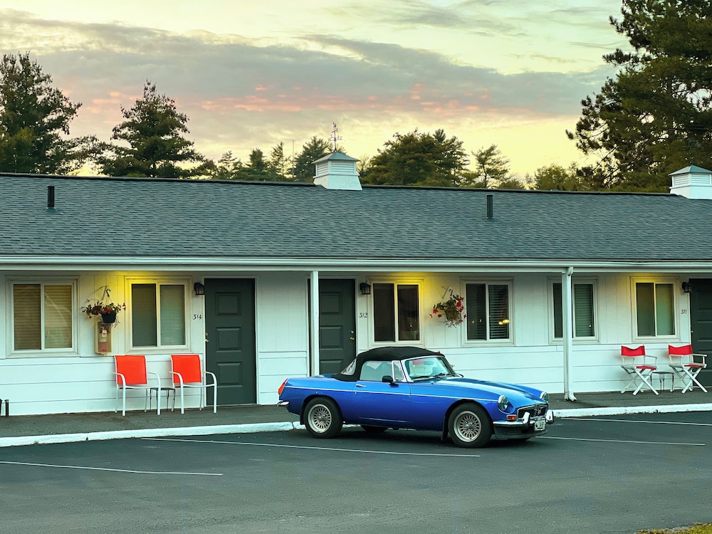 Stowe Motel Snowdrift 58/65