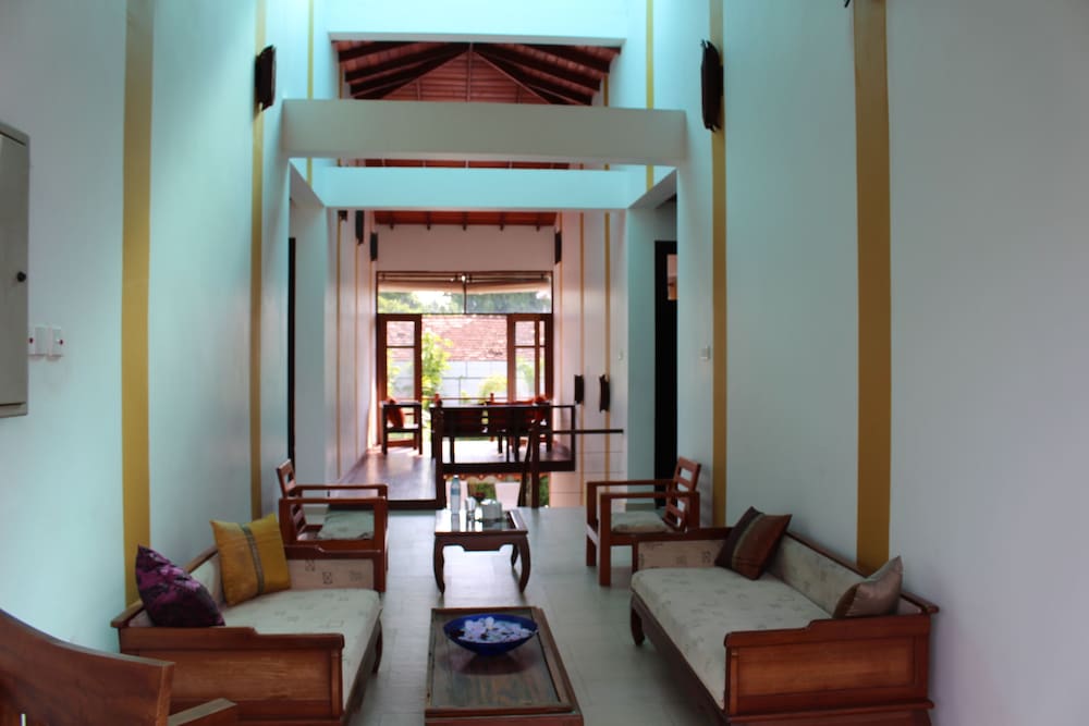 Kapuru Hotel Villa 24/36