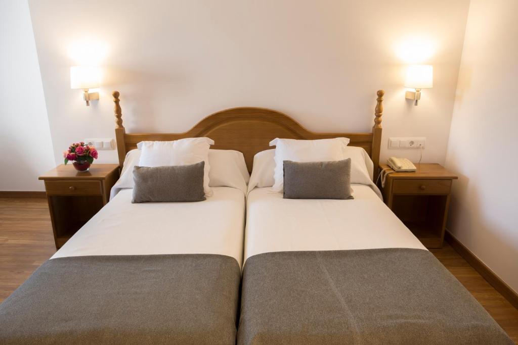 Standard, Double or Twin Bed