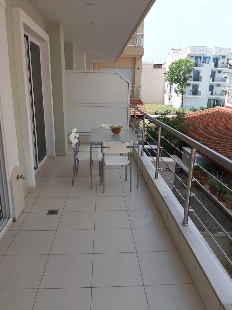 Klio Apartments and Studios 44/54