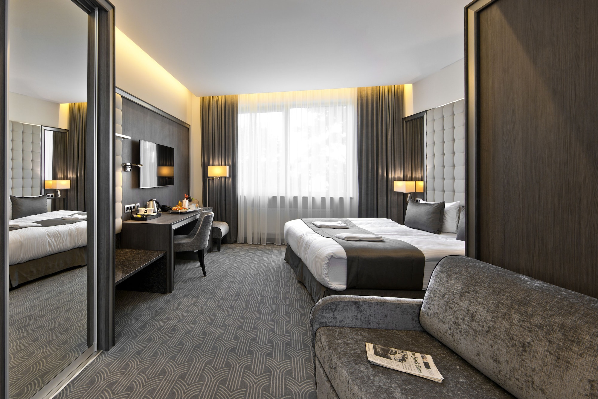 SUPERIOR, DOUBLE OR TWIN BED