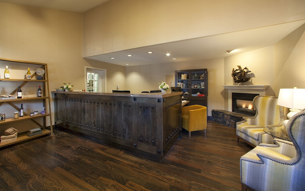 FogCatcher Inn 8/47