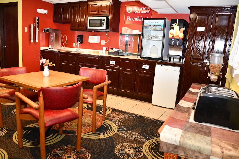 Regency Inn Suites 46/57