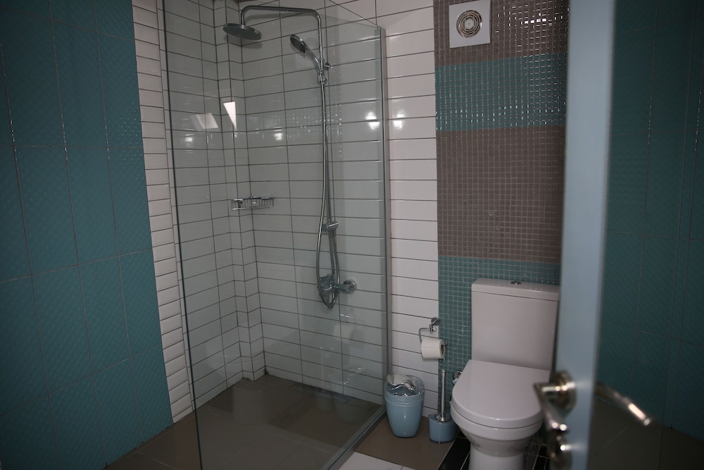 MINEL HOTEL 4/55