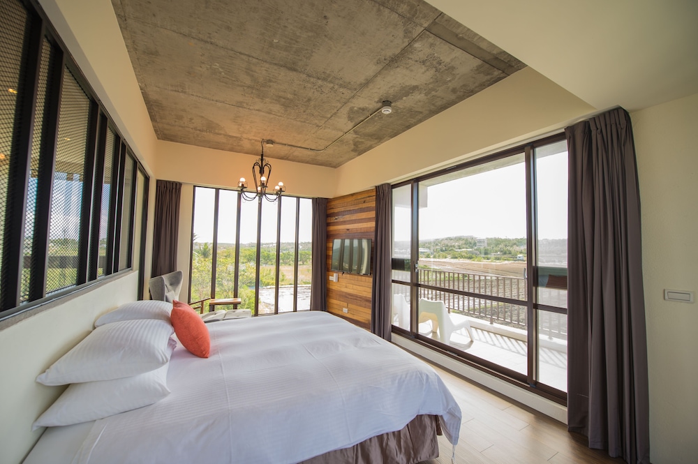 Beras Manor Kenting 4/30