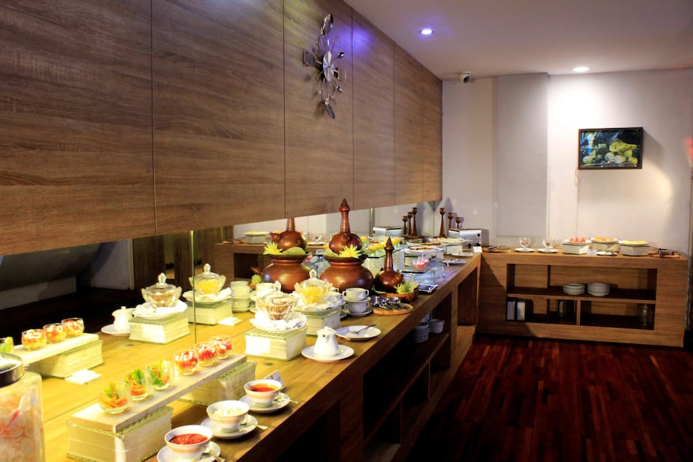 Kyriad Hotel Arra Cepu 28/42
