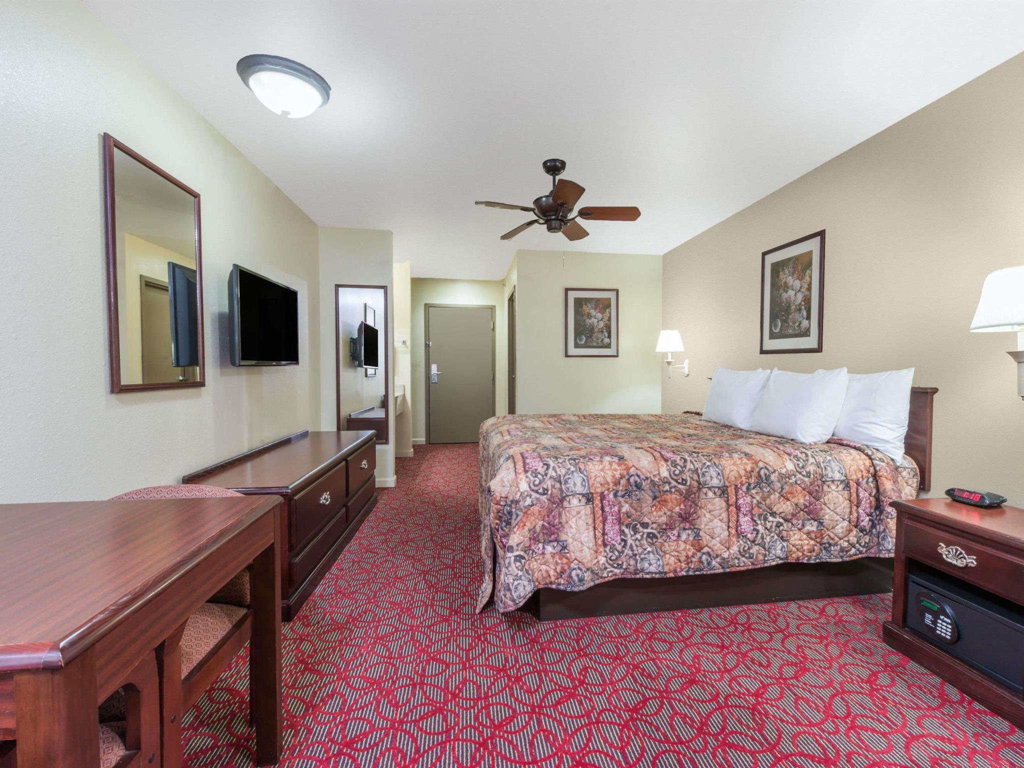 Days Inn By Wyndham St Peters/St Charles 22/28