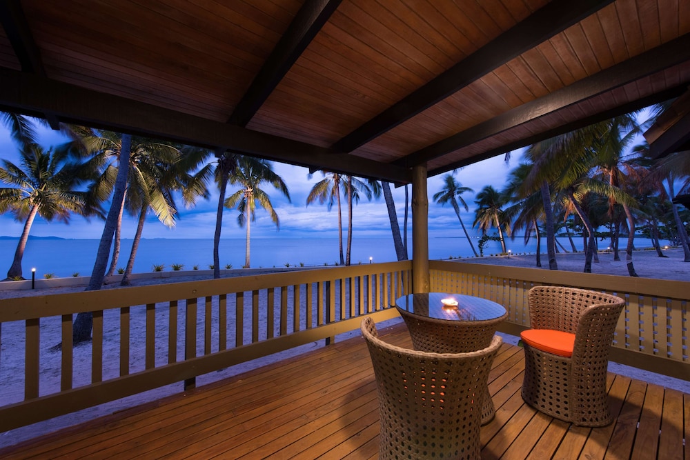DoubleTree Resort by Hilton Hotel Fiji - Sonaisali Island 34/63