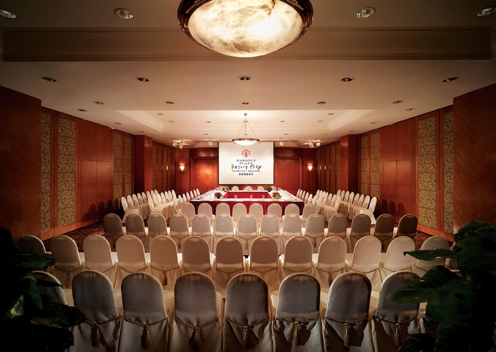 Harbour Plaza Resort City 49/62