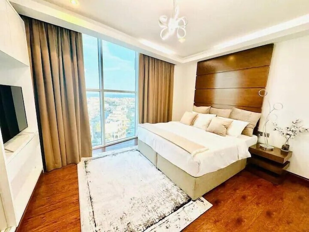 Saxophone Suites 7/50