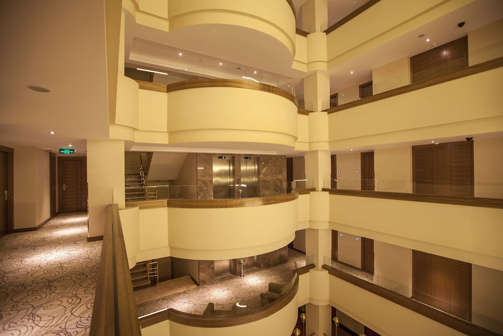 Grand Hotel Gaziantep 11/68