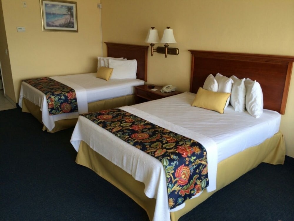 Emerald Shores Resort 23/79