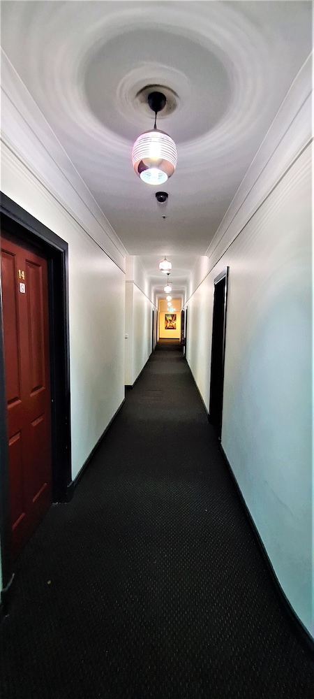Brunswick Tower Hotel 49/60
