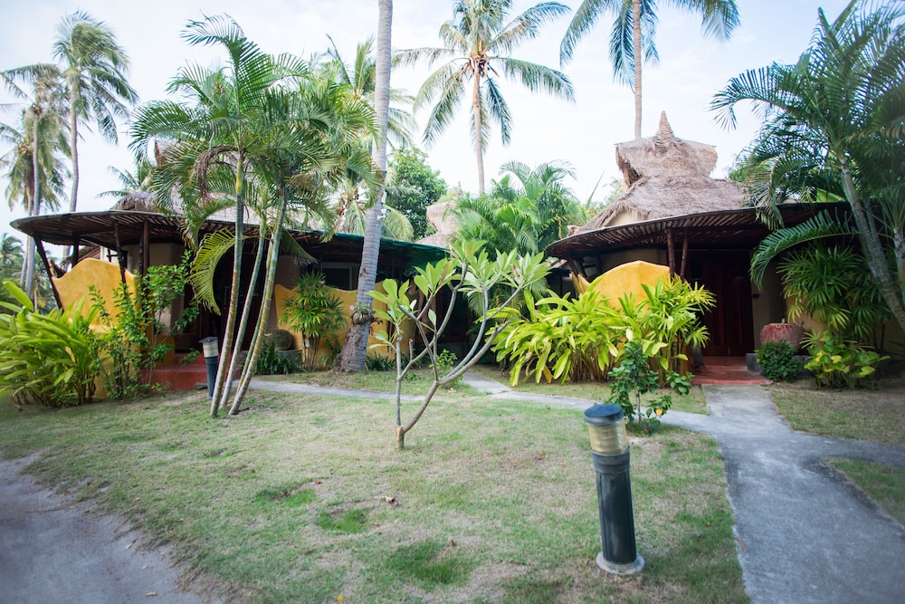 B52 BEACH RESORT 45/60
