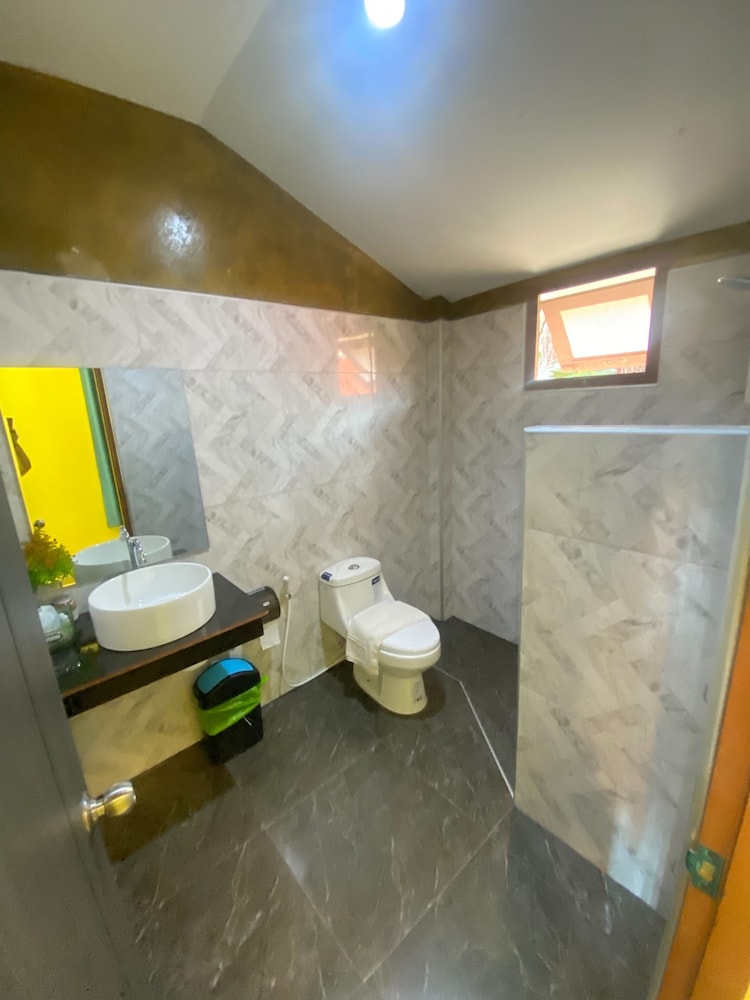 Pranmanee Beach Resort 50/50
