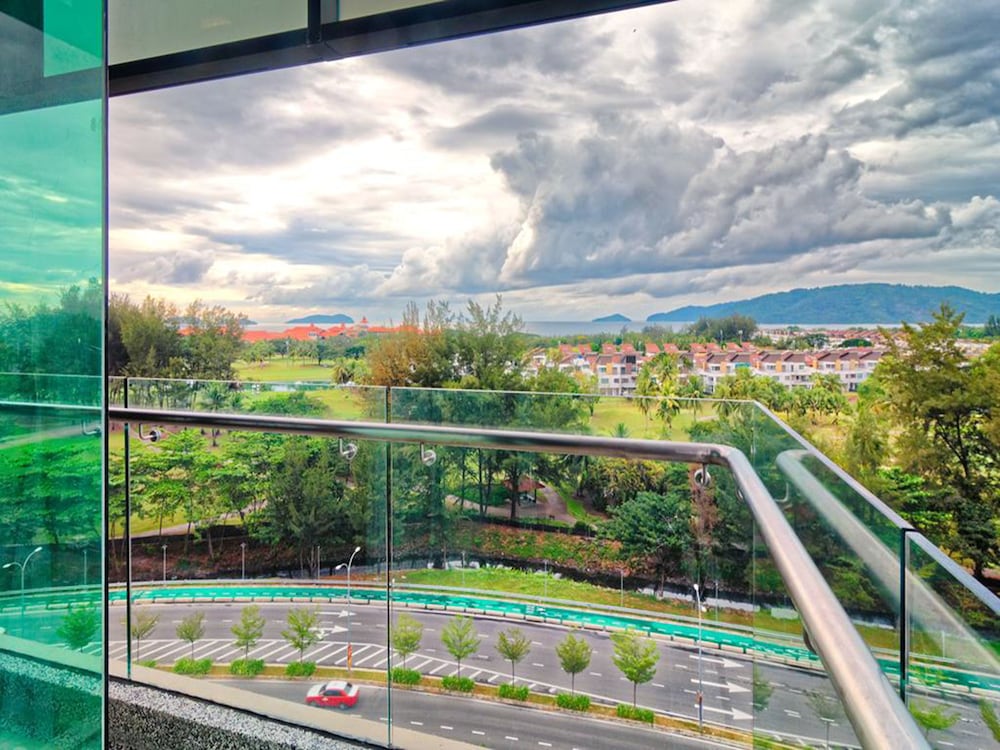 The Klagan Riverson Hotel & Residence 20/34
