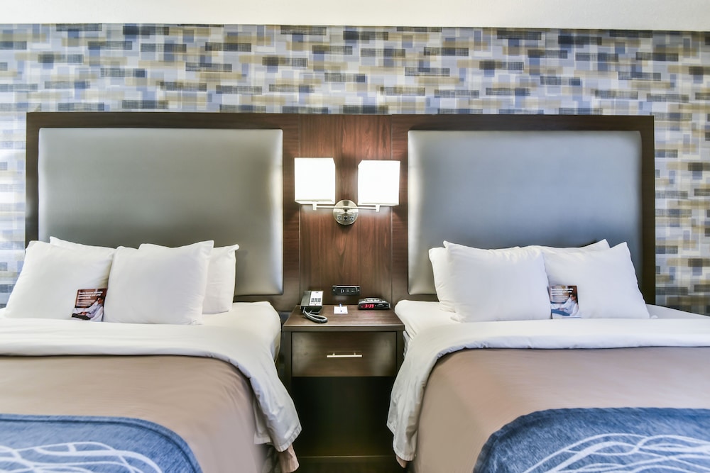 Comfort Inn Montreal Aeroport 14/25