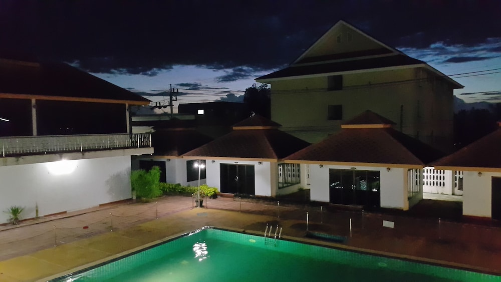 Sadudee Mansion 3/50