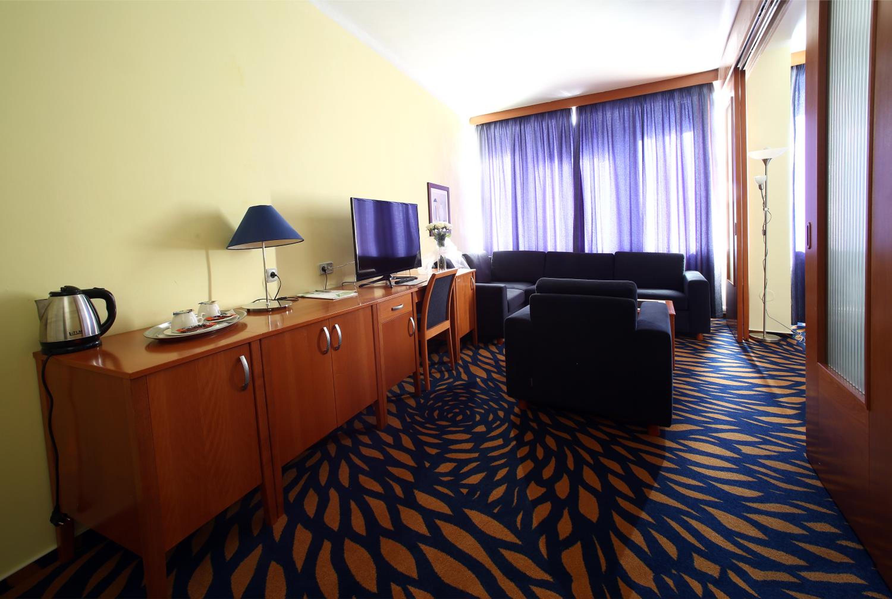 Hotel Central 42/50