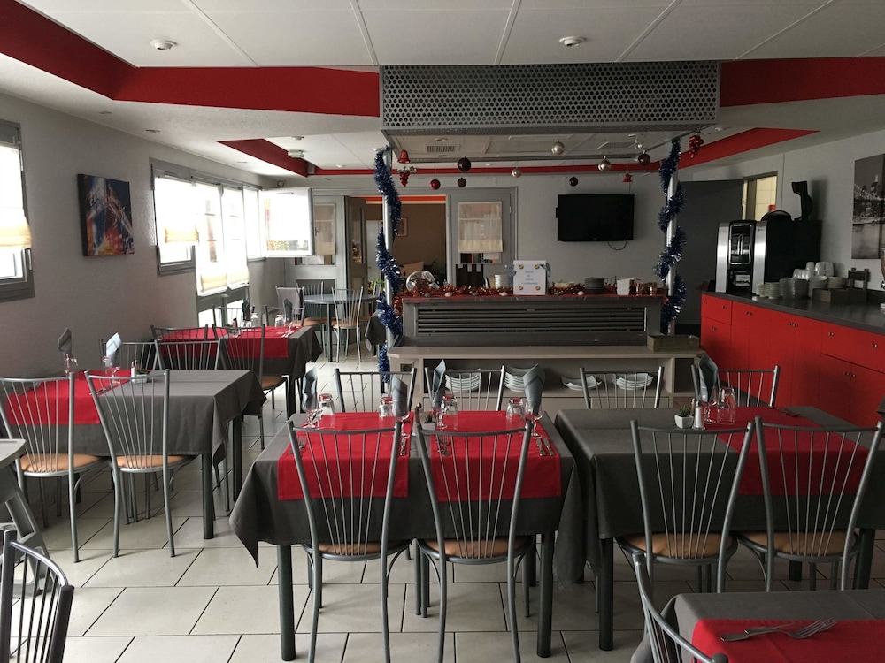 Kyriad Direct Orleans Nord - Cap Saran 33/50