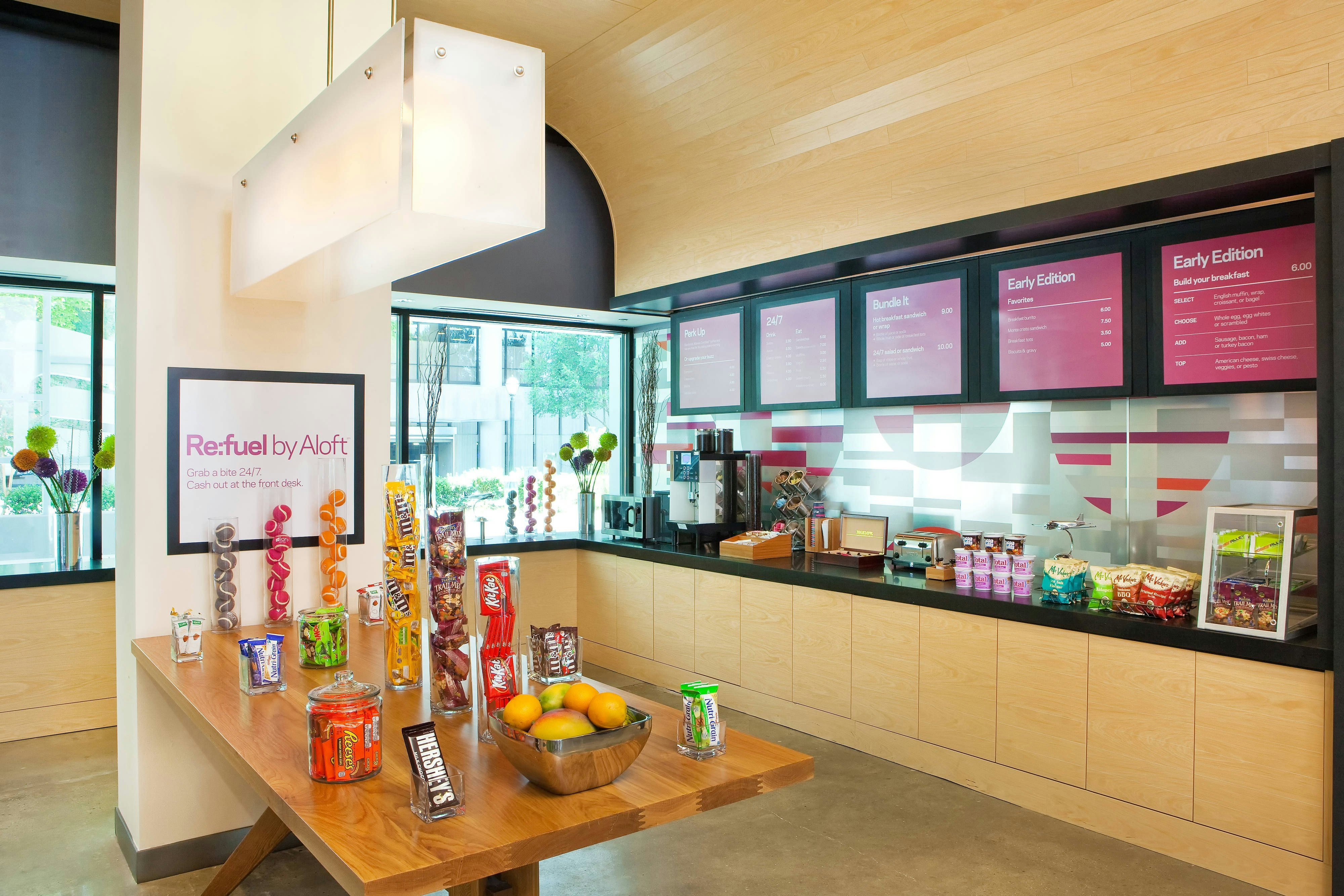 Aloft Atlanta Downtown 5/8